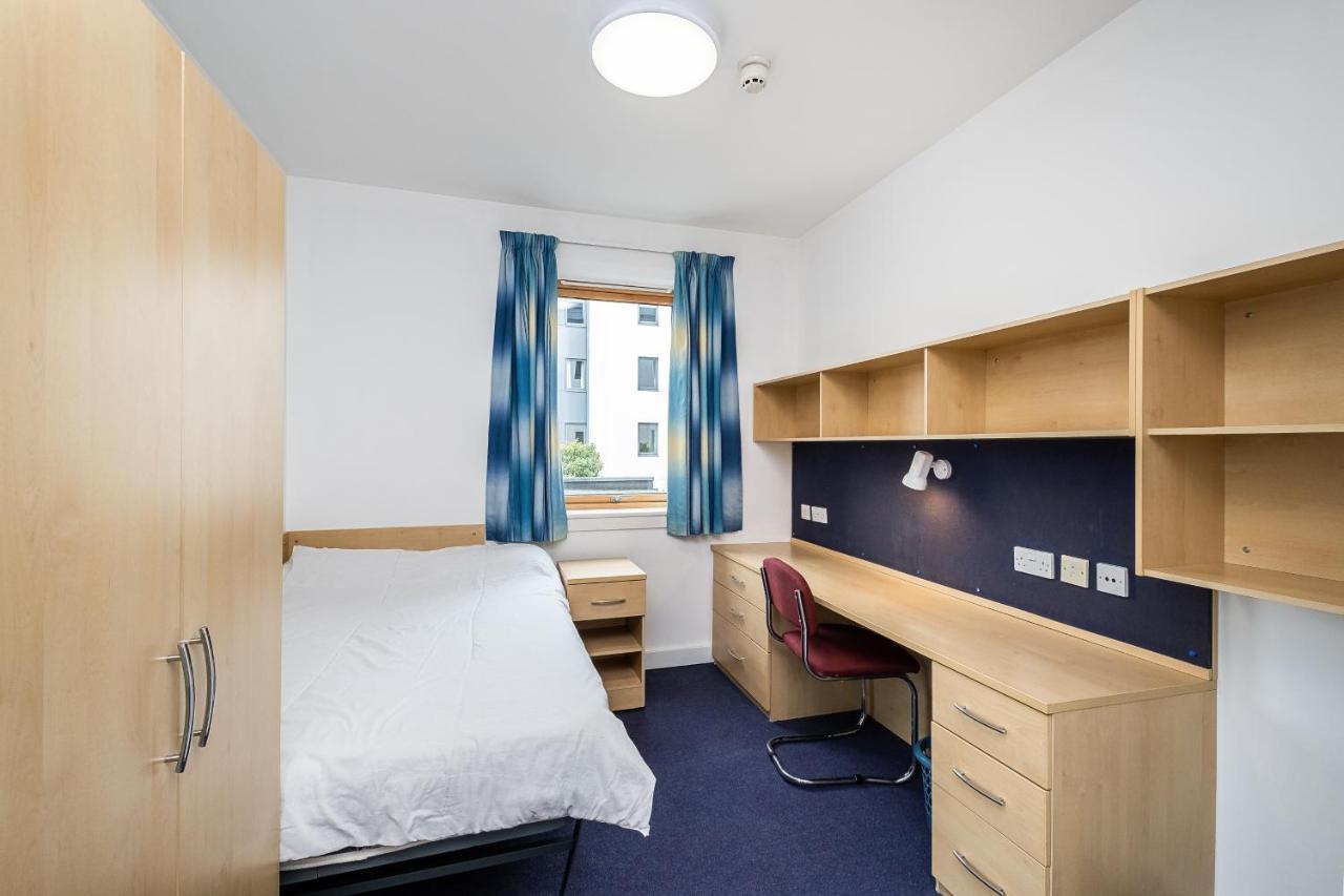 1 Night Free Comfortable Ensuite Rooms, Gillingham - Sk Hoo Dış mekan fotoğraf